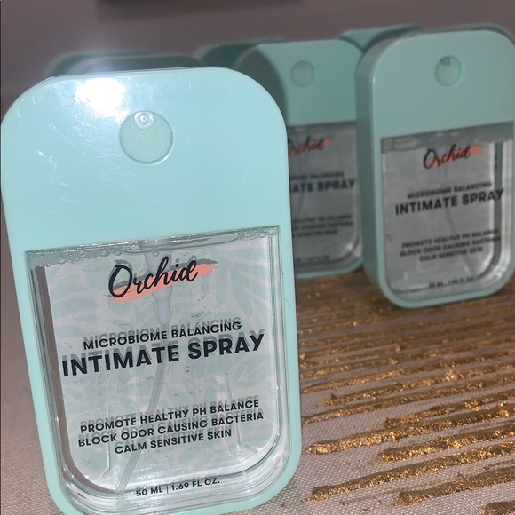 2 Orchid Intimate Spray Set - Picture 2 of 3